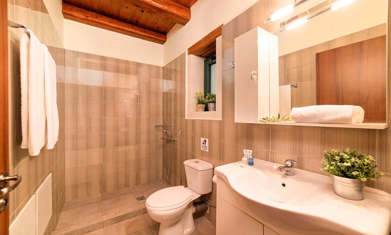 Villa Stelios Private Pool เยโอริยิอูโปลิส ภายนอก รูปภาพ